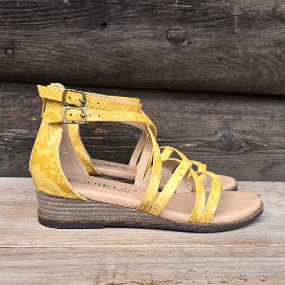 Boutique by Corkys NEW Sweet Tea Coastal Boho Revival Wedge Sandals 6M